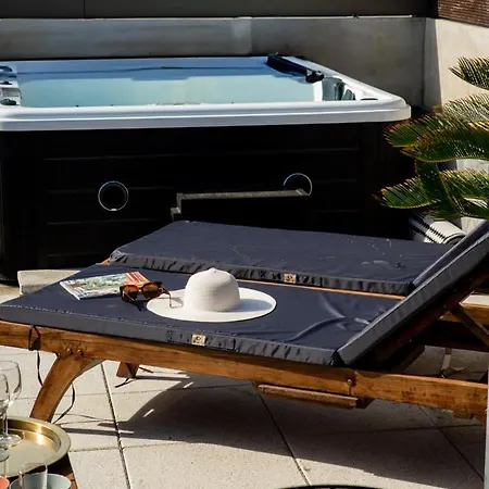 Apartment Le Rooftop - Jacuzzi Et Climatisation